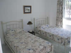 Annex twin bedroom