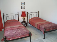 Twin bedroom in main Villa